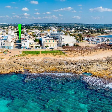 B&B Il Comandante A 100 M Dalla Spiaggia 托雷圣乔万尼乌 外观 照片