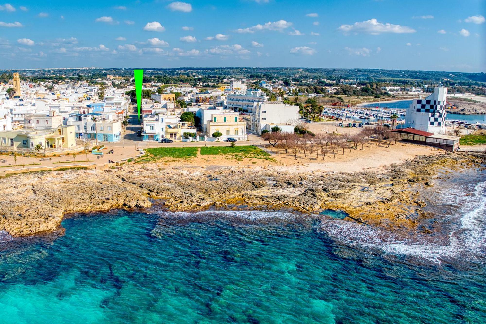 B&B Il Comandante A 100 M Dalla Spiaggia 托雷圣乔万尼乌 外观 照片